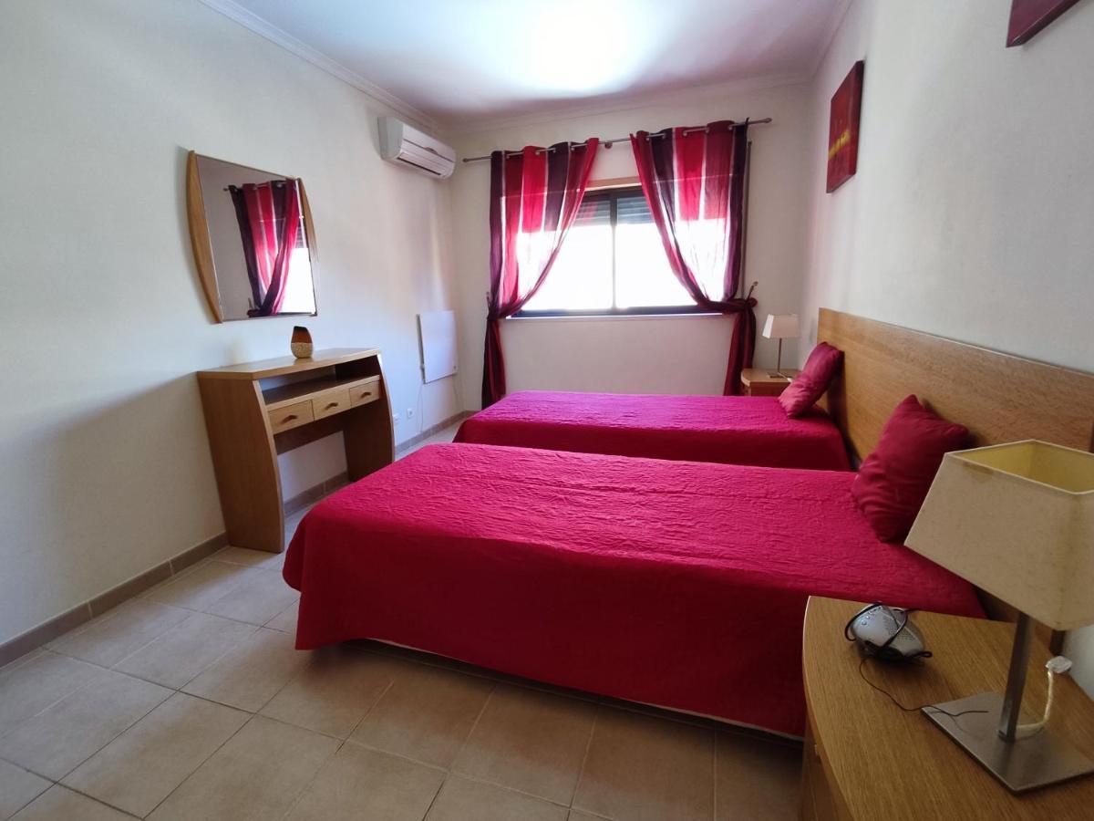 4B Alto Dos Navegantes - Casas & Papeis Apartment Armacao de Pera Luaran gambar